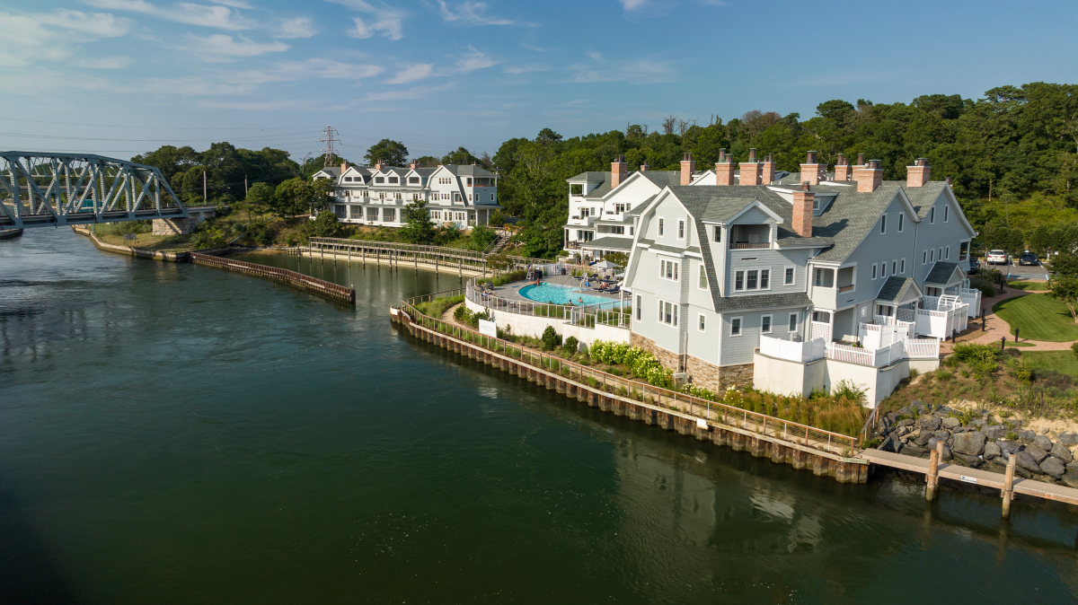 Canoe Place Townhouses