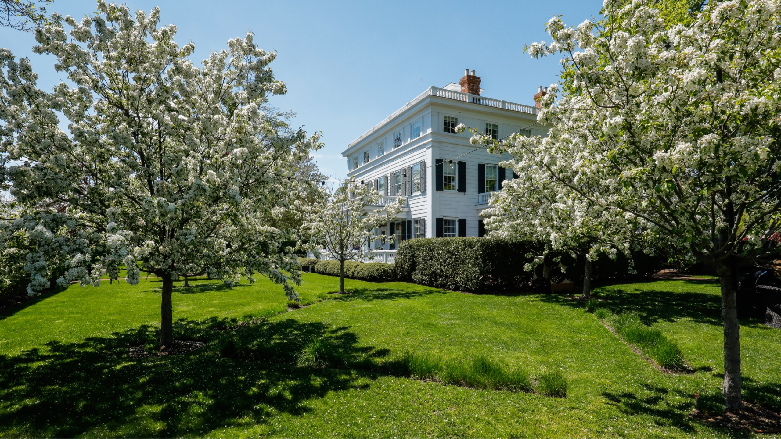 slider The Topping Rose House